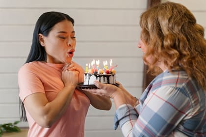 Es importante que tanto niños y adultos puedan celebrar su cumpleaños (Foto de carácter ilustrativo: Freepik)