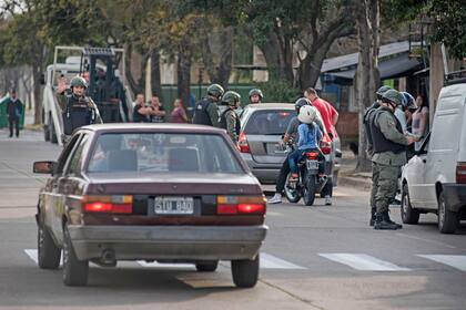 Es la cuarta vez -desde abril de 2014, cuando arribaron 3400 gendarmes- que llegan agentes federales para abocarse a tareas de seguridad en una provincia donde hay unos 18.000 policías