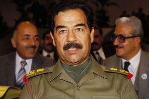 La extraña historia del libro que Saddam Hussein ordenó escribir con su propia sangre