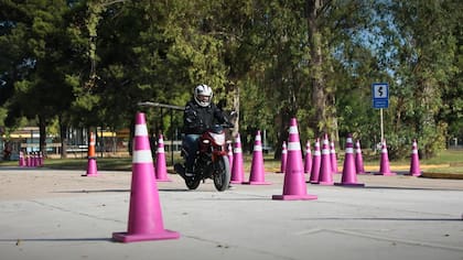 Es necesario pasar un examen práctico para obtener la licencia de conducir