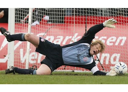 El histórico Oliver Kahn dijo que el regreso de Neuer es un error del DT de Alemania