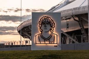 “Diego iluminado”: Alejandro Marmo rinde homenaje a Maradona en Salerno