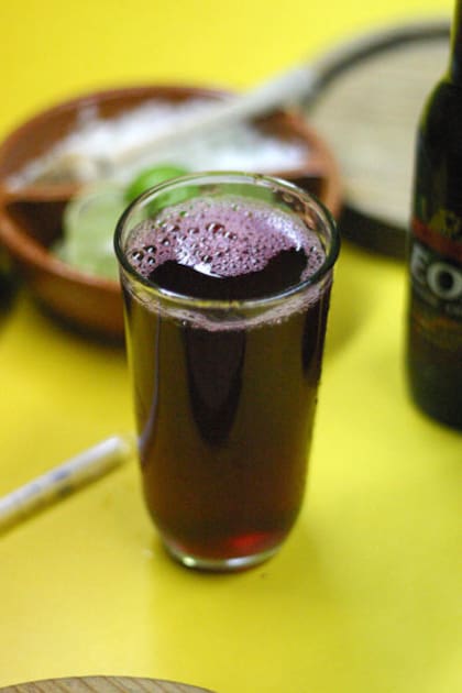 Es posible preparar agua de jamaica en casa siguiendo unos simples pasos