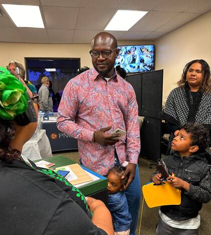 Es recomendable asistir preparado como si fueras a tener una entrevista formal