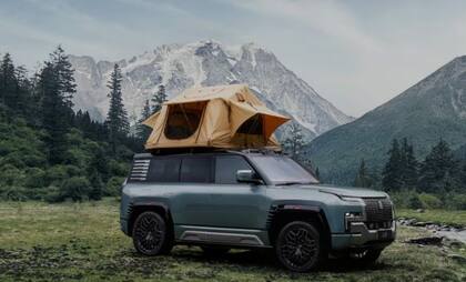 Es un vehículo off-road en donde se puede acoplar tiendas de techo