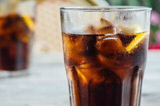 ¿Qué famosa bebida cumple hace 134 años?