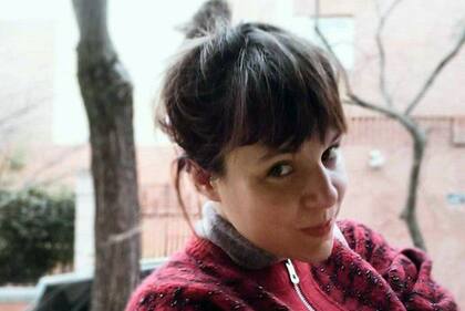 La escritora habló sobre la situación con sus padres y dijo: Si ellos me han criado bien, me han cuidado, o que pasa es que tuvieron una hija demasiado emocional