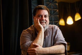 Carlos Portaluppi: del drama familiar que nunca contó al peligroso “experimento” teatral que protagoniza