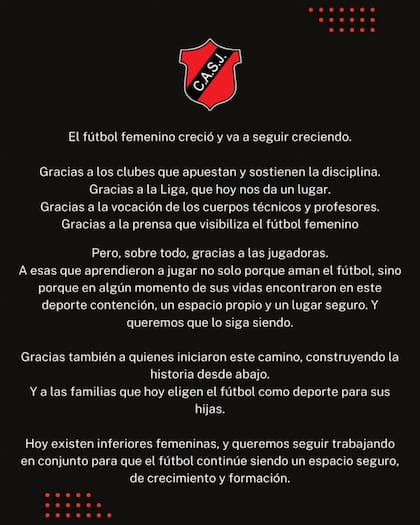 Escándalo en Mar del Plata: acusan a un árbitro de insultar a una futbolista.