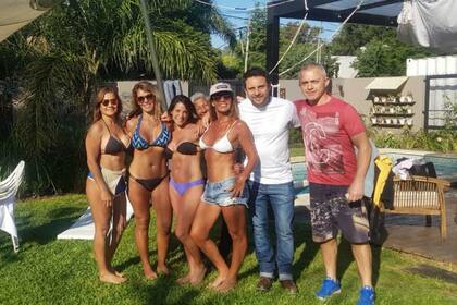 Escaparse a una quinta, la opción de un grupo de amigos