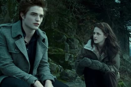 Escena de Crepúsculo, con Robert Pattinson y Kristen Stewart