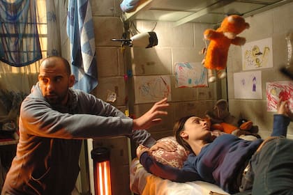 Escena de la película Leonera, con Martina Gusmán