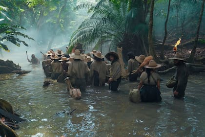 Escena de la serie de Netflix, adaptación de la obra cumbre de Gabriel García Márquez