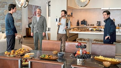 Escena de Mountainhead, serie que ironiza sobre los objetivos de vida de los supermillonarios