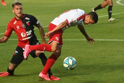 En el primer tiempo la figura del Rojo fue su arquero, pero supo reaccionar a tiempo en Santa Fe