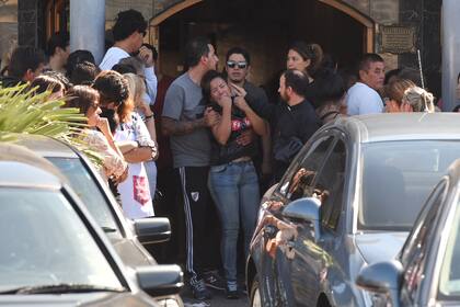 Escenas de profundo dolor en la despedida del colectivero asesinado