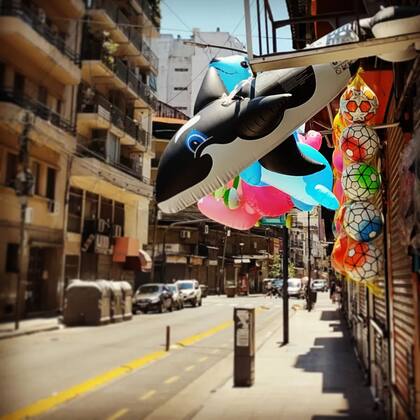 Escenas del agitado crisol estético, cultural y urbano que recupera @ApologíadelOnce en cada uno de sus posteos