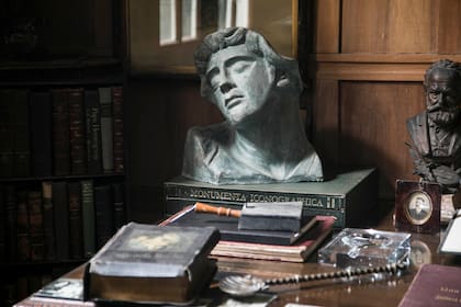 Escritorio del veterinario Jorge Lastra, padre de Alejandro. Perteneció a Honorio Pueyrredón.