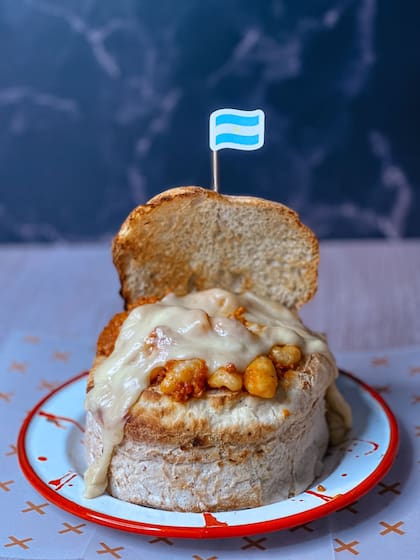 ¿Escuchaste hablar del volcán de ñoquis? Es una bomba y una creación única de Monti.