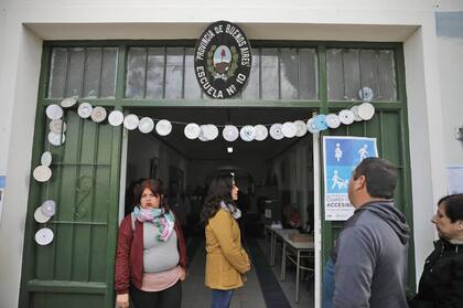Escuela N°10 de Manzanares en Pilar