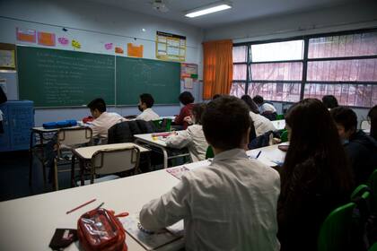 Escuela Primaria Nº 16 D.E. 09 "Capitán De Fragata C. M. Moyano"