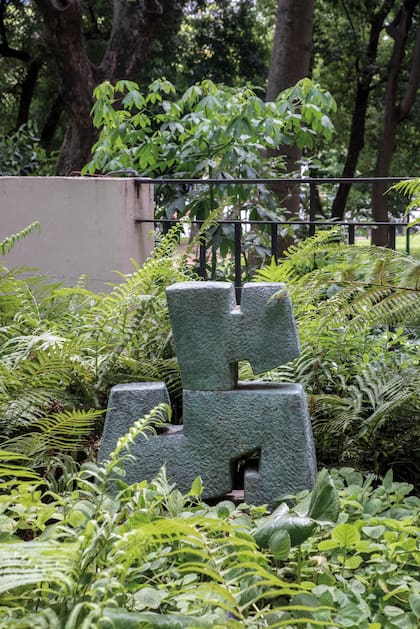 Escultura de la artista húngara Magda Frank (1914-2010).