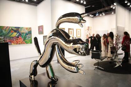 Escultura de Marcelo Burgos en Rubbers