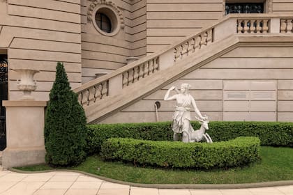 Escultura “Diana cazadora”.