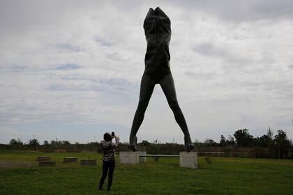 Escultura de Javier Bernasconi perteneciente a la colección de Tisi