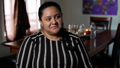 Esmeralda estuvo criando a sus cinco hijos sola durante la detención de Mejía