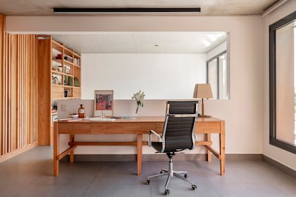 Espacio de juego, estudio y atelier, lo único que se hizo en la planta superior fue un family y una terraza ideal para practicar yoga o mirar el atardecer.