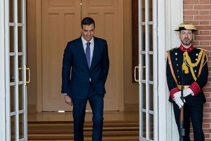 El gobierno de Pedro Sánchez impulsa una ley que incluye un impuesto especial para los compradores de vivienda de fuera de la Unión Europea.