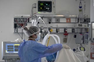 Aún no se puede conocer qué vacunas tenían los internados y muertos por Covid-19