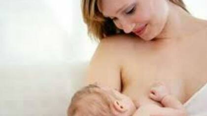 Especialistas coinciden en que la leche materna ayuda a prevenir la aparición de muchas enfermedades o problemas de crecimiento