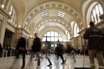 "Espectacular" es la palabra que más repiten los pasajeros que caminan por la estación