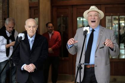 El homenaje a Héctor Larrea y Cacho Fontana en Radio Nacional, en 2019