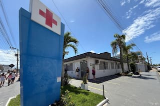 Más de 10.600 casos de gastroenteritis: las zonas que hay que evitar en las playas favoritas