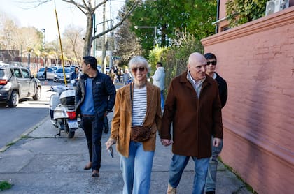 El voto de los dirigentes en la Provincia: de la preocupación de Máximo Kirchner a la caminata de Karina Milei