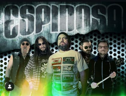 Espinosa, la banda de heavy metal que encabeza el actor y músico
