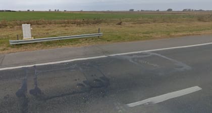 Espiras en la Ruta 7, kilómetro 188 próximo a la localidad de Chacabuco, provincia de Buenos Aires
