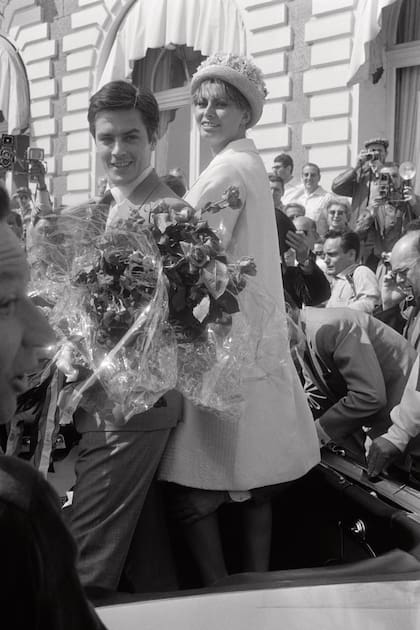 Espléndida junto a Alain Delon en el Festival de Cannes de 1962, donde presentaron la película Boccacio ’70.