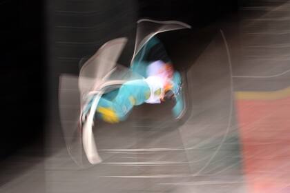 Otra imagen de una práctica de esquí de estilo libre