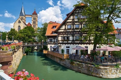 Esslingen am Neckar es una ciudad alemana de la región de Stuttgart, un pueblo de postales maravillosas.