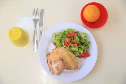 Esta ayuda del Gobierno porteño brinda a los alumnos de las escuelas públicas el almuerzo y/o un refrigerio