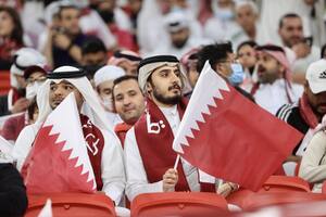 El tema que nació como propaganda del poderoso emir de Qatar y ahora es el hit de los hinchas locales