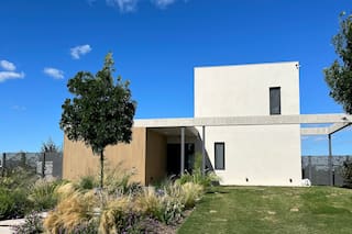 La casa que ganó un reconocimiento internacional y tiene “saldo a favor" en la factura de luz