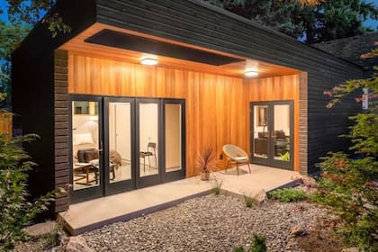 Esta casa se hizo con un sistema modular y con paneles termo acústicos de calidad premium