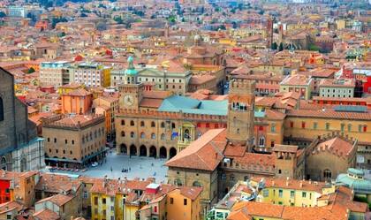 Esta ciudad de antiguas casas y rica comida sorprende y enamora.