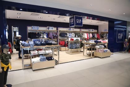 Está disponible frente a las puertas de embarque para vuelos domésticos