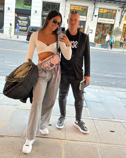 Está en pareja con Cristina Pedroche, la popular modelo y presentadora de la TV española